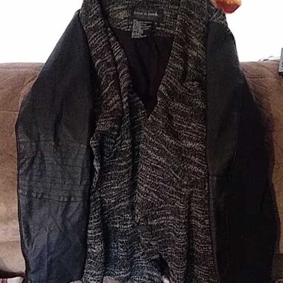 Very modern and cute jacket from Nordstrom - Picture 2 of 4